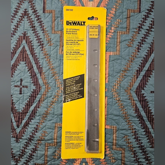 DeWalt Replacement Planer‎ Knives - Yellow and Black - Picture 1 of 5